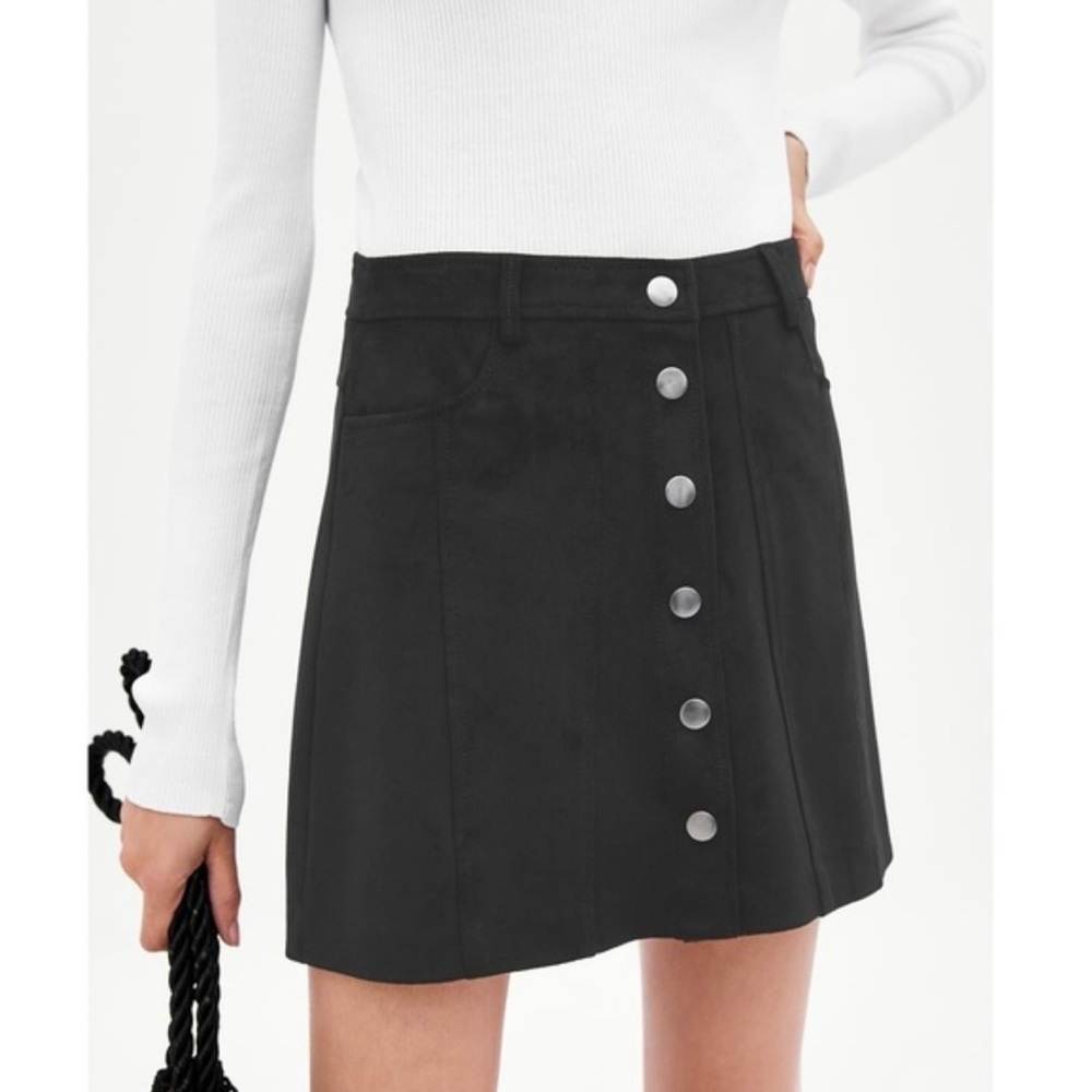Zara Black Faux Suede Snap Up Mini Skirt RN 77302 Size L